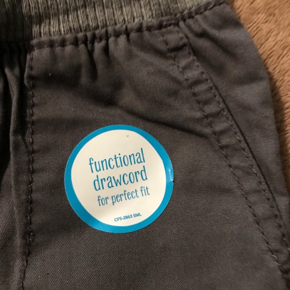 New toddler grey pants - Picture 3 of 6